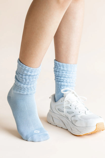 Adult Scrunch Socks in Breeze
