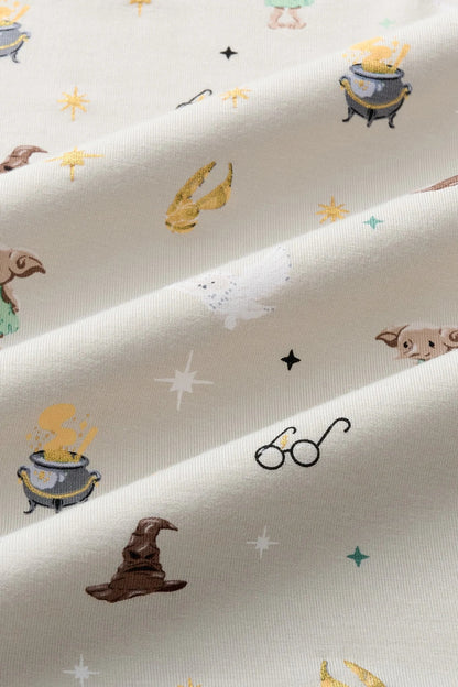 Long-Sleeved Women's Pajama Set in Starry Icon